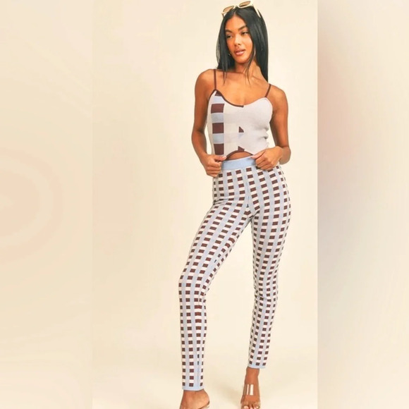 Stretchy graphic pattern 2-piece leggings set with spaghetti strap cropped top - Picture 1 of 3